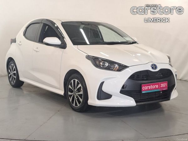 Toyota Yaris Hatchback, Petrol Hybrid, 2021, White