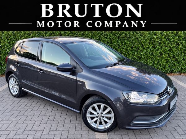 Volkswagen Polo Hatchback, Petrol, 2015, Grey