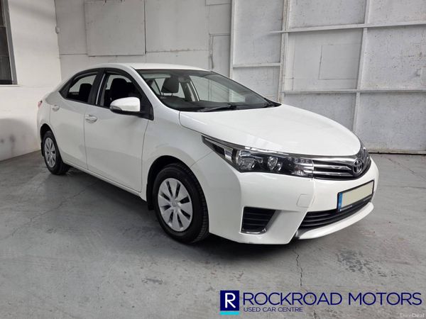 Toyota Corolla Saloon, Petrol, 2016, White