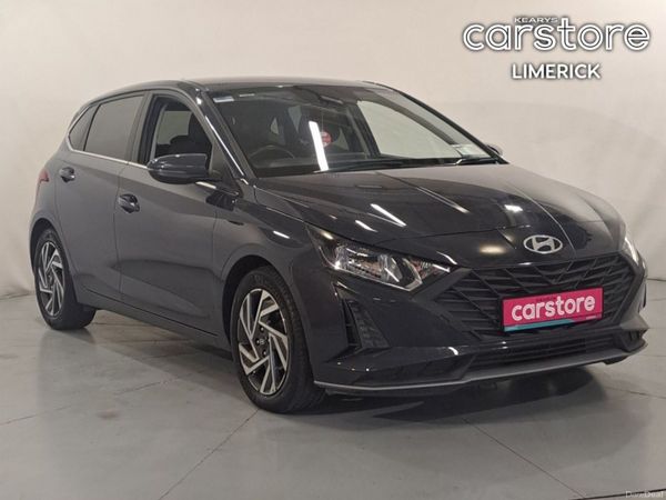 Hyundai i20 Hatchback, Petrol, 2024, Grey
