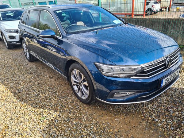 Volkswagen Passat Estate, Diesel, 2022, Blue