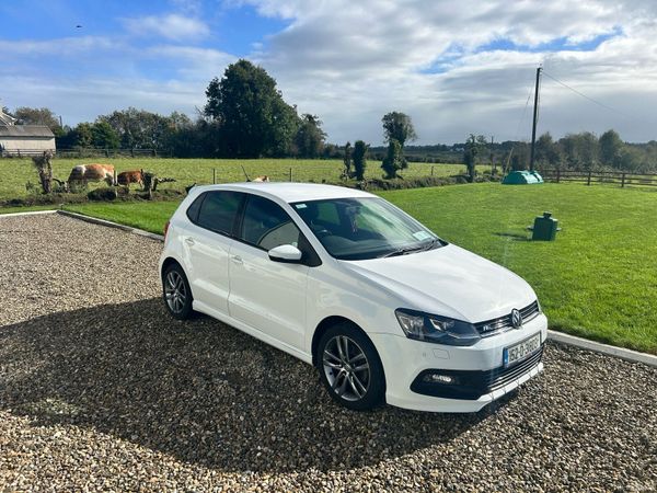 Volkswagen Polo Hatchback, Petrol, 2015, White