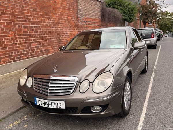 Mercedes-Benz E-Class Saloon, Petrol, 2007, Grey