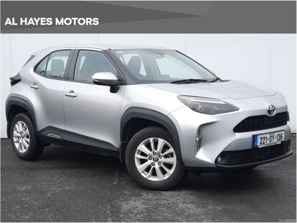 Toyota Yaris Cross SUV, Petrol Hybrid, 2022, Silver