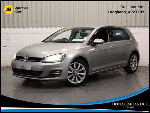 Volkswagen Golf Hatchback, Petrol, 2017, Gold