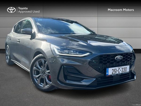Ford Focus Hatchback, Petrol Hybrid, 2025, Grey