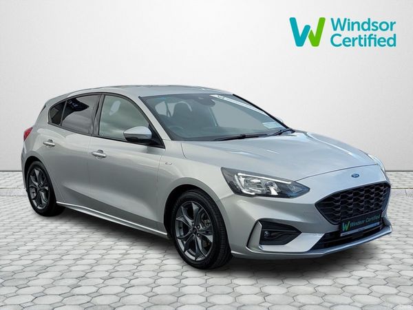 Ford Focus Hatchback, Petrol, 2021, Grey