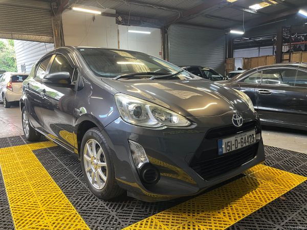 Toyota Aqua Hatchback, Petrol Hybrid, 2015, Grey