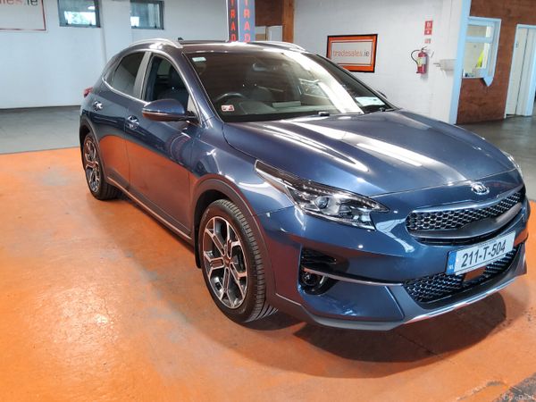 Kia XCeed Hatchback, Petrol, 2021, Blue