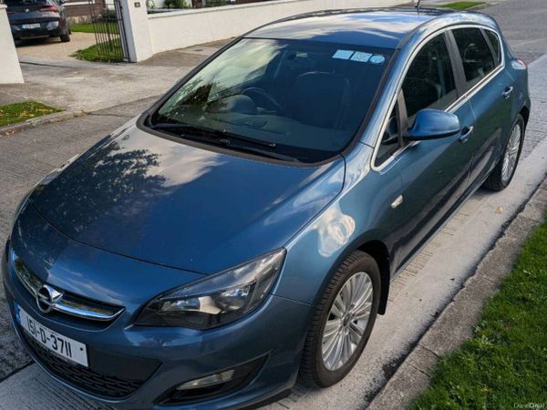 Opel Astra Hatchback, Diesel, 2015, Blue