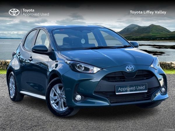 Toyota Yaris Hatchback, Petrol Hybrid, 2026, Green