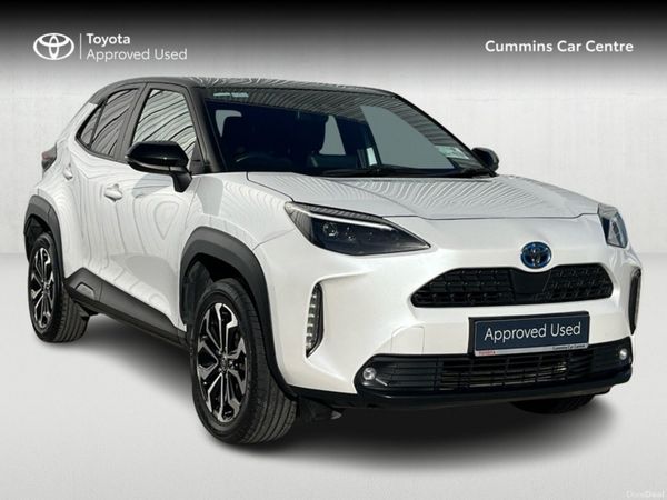 Toyota Yaris Cross Hatchback, Petrol Hybrid, 2023, White