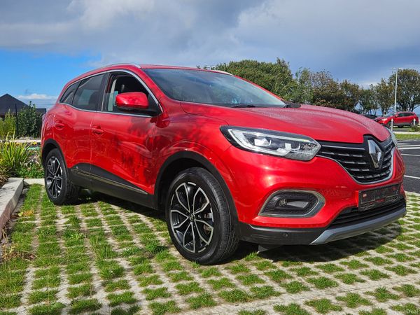 Renault Kadjar SUV, Petrol, 2021, Red