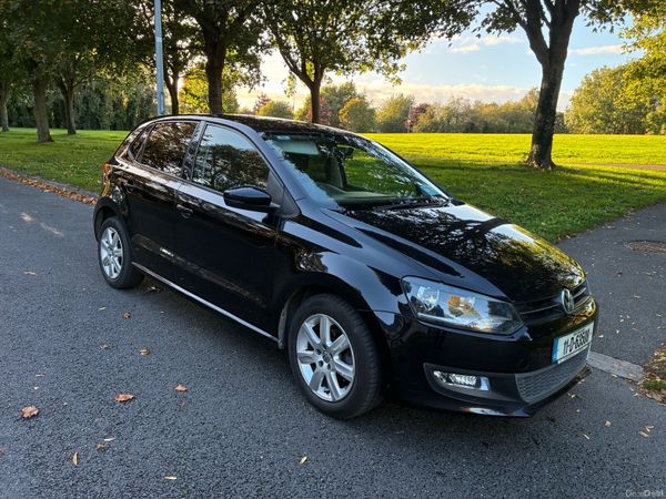Volkswagen Polo Hatchback, Petrol, 2011, Black