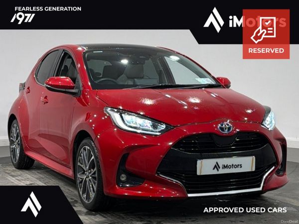 Toyota Yaris Hatchback, Petrol Hybrid, 2023, Red