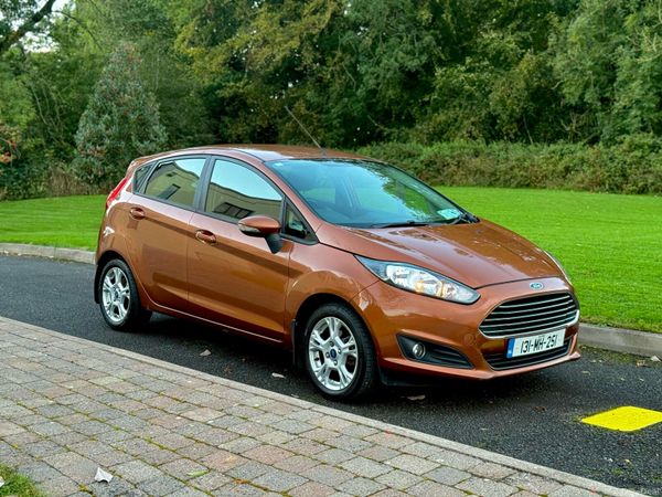 Ford Fiesta Hatchback, Diesel, 2013, Gold