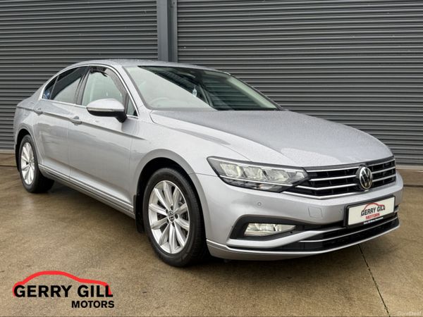 Volkswagen Passat Saloon, Diesel, 2021, Grey