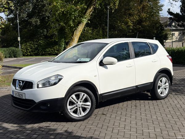 Nissan Qashqai Hatchback, Diesel, 2011, White