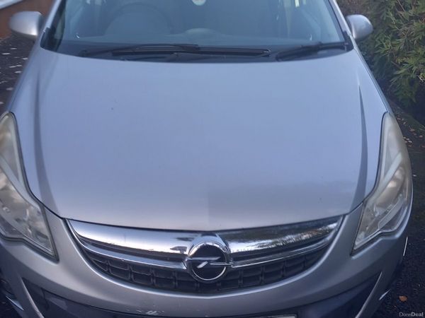 Opel Corsa Hatchback, Diesel, 2012, Silver
