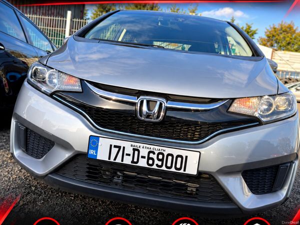 Honda Fit Hatchback, Petrol Hybrid, 2017, Silver