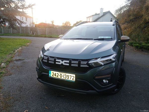 Dacia Jogger MPV, Petrol, 2024, Green