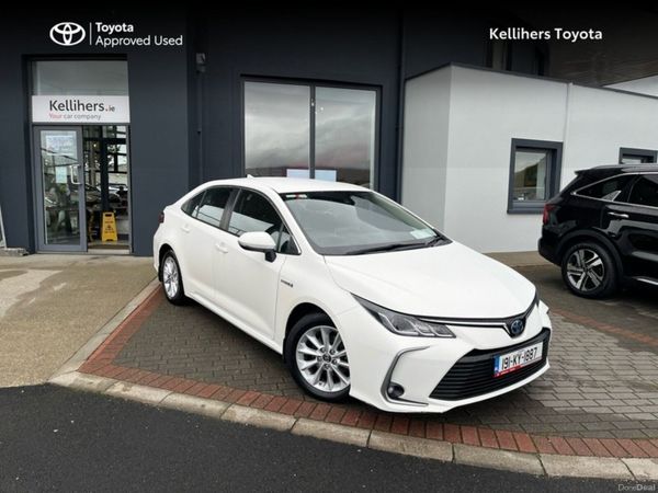 Toyota Corolla Saloon, Petrol Hybrid, 2019, White