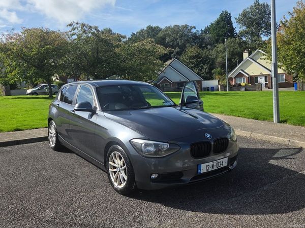 BMW 1-Series Estate/Jeep, Diesel, 2012, Grey