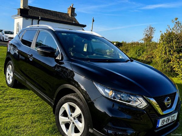 Nissan Qashqai MPV, Petrol, 2019, Black