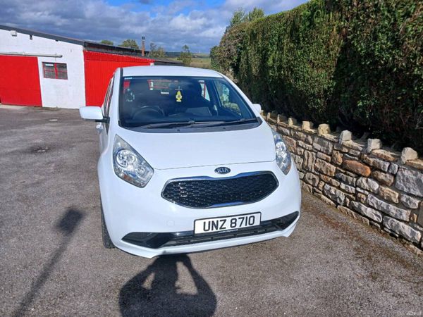 Kia Venga Hatchback, Diesel, 2015, White