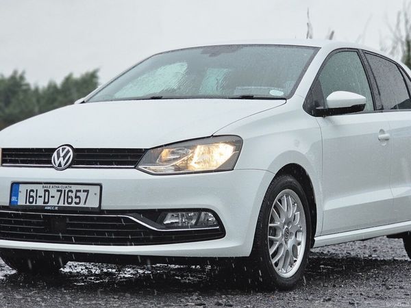 Volkswagen Polo Hatchback, Petrol, 2016, White
