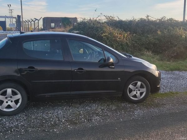 Peugeot 207 Hatchback, Petrol, 2010, Black
