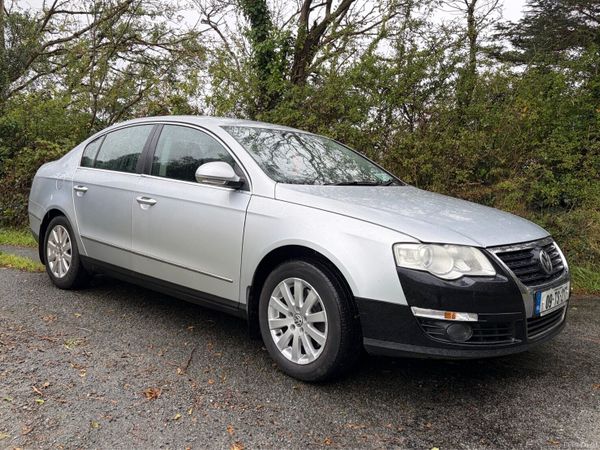Volkswagen Passat Saloon, Diesel, 2009, Silver