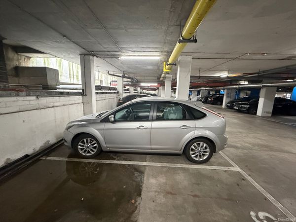 Ford Focus Hatchback, Diesel, 2010, Silver
