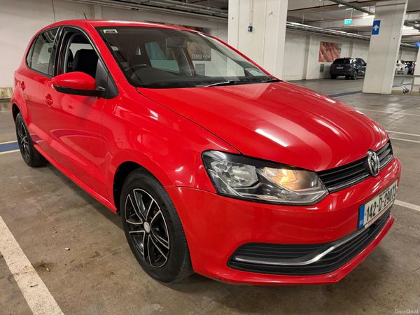 Volkswagen Polo Hatchback, Petrol, 2014, Red