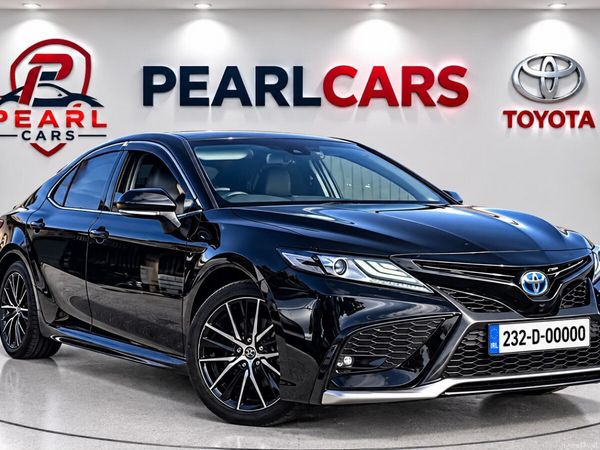 Toyota Camry Saloon, Petrol Hybrid, 2023, Black