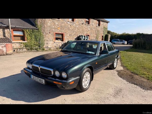 Jaguar XJ Saloon, Petrol, 2001, Green
