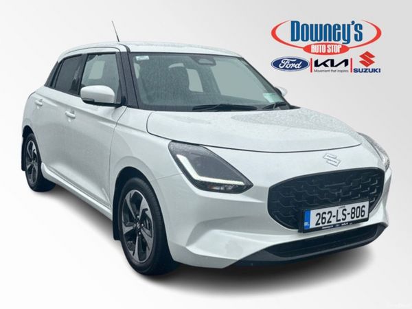 Suzuki Swift Hatchback, Petrol, 2026, White