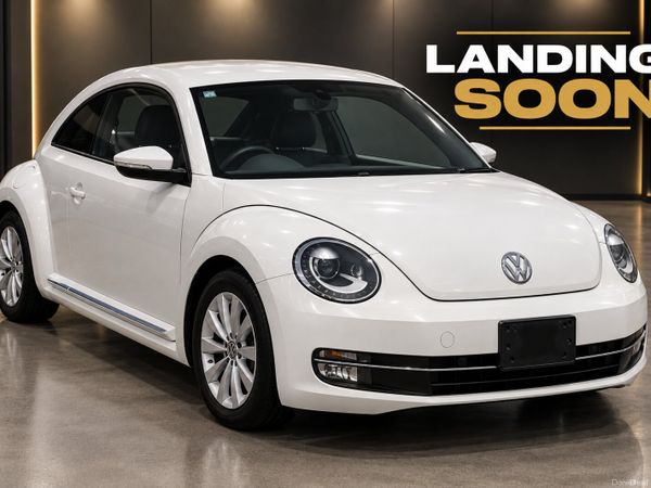 Volkswagen Beetle Hatchback, Petrol, 2013, White