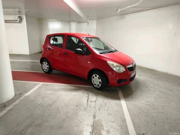Opel Agila Hatchback, Petrol, 2011, Red