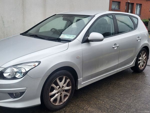 Hyundai i30 Hatchback, Diesel, 2010, Silver