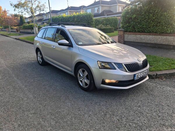 Skoda Octavia Estate, Diesel, 2018, Grey
