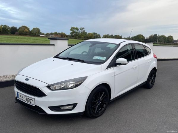 Ford Focus Hatchback, Petrol, 2015, White