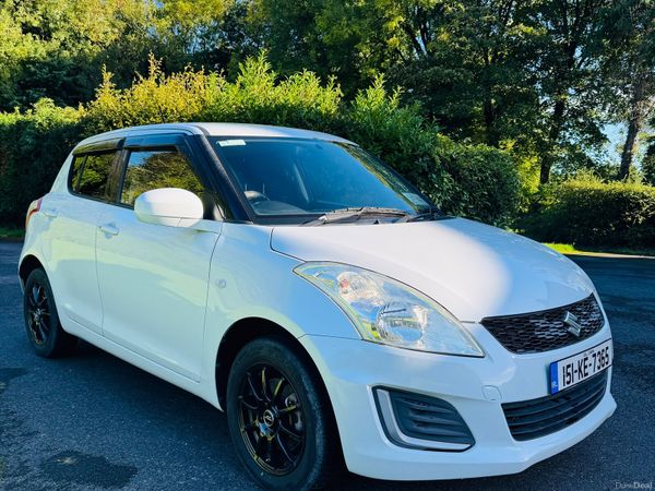 Suzuki Swift Hatchback, Petrol, 2015, White
