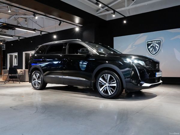 Peugeot 5008 MPV, Diesel, 2023, Black