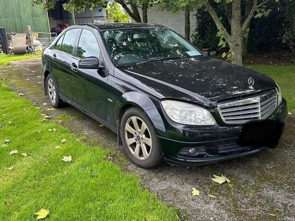 Mercedes-Benz C-Class Saloon, Diesel, 2010, Black