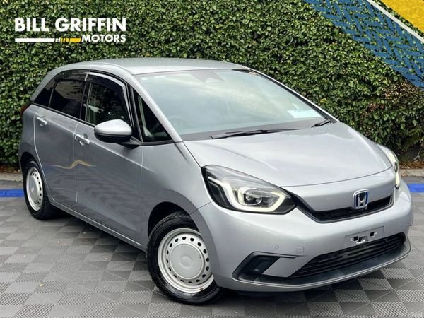 Honda Fit Hatchback, Petrol Hybrid, 2021, Silver