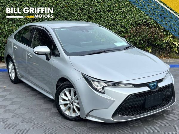 Toyota Corolla Saloon, Petrol Hybrid, 2020, Silver