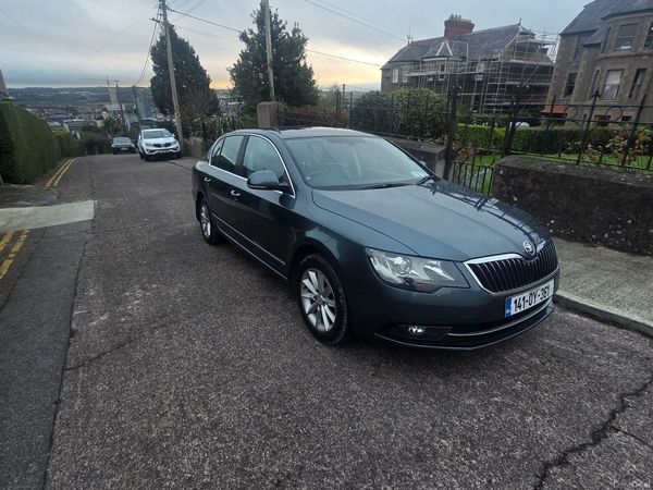 Skoda Superb Saloon, Diesel, 2014, Grey