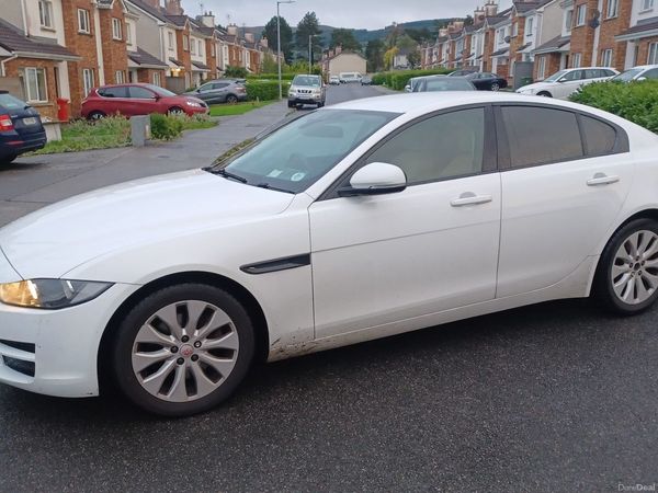 Jaguar XE Saloon, Diesel, 2016, White