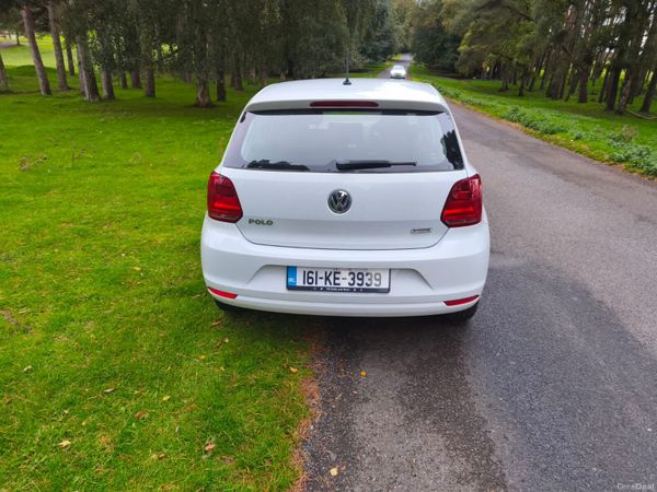 Volkswagen Polo Hatchback, Petrol, 2016, White
